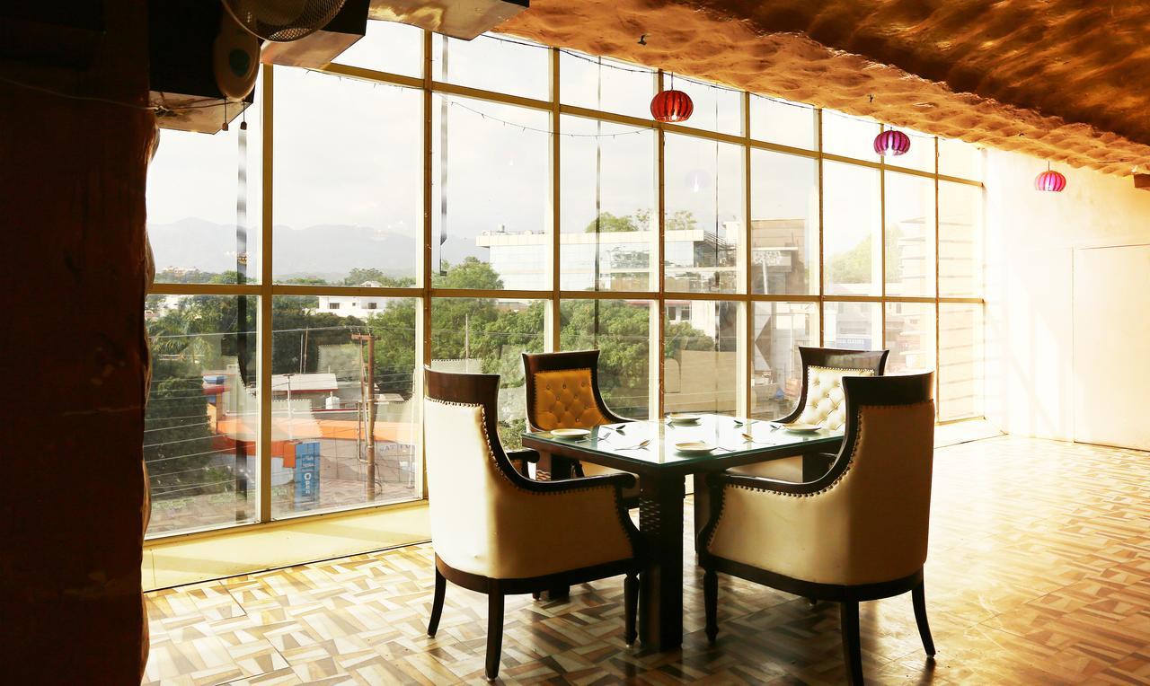 Treebo Blessing Bells Hotel Dehradun Ngoại thất bức ảnh