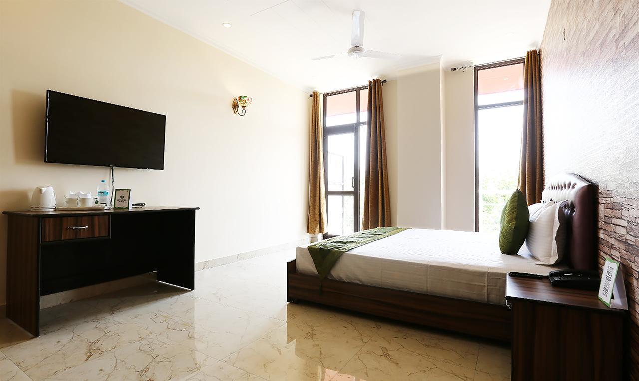 Treebo Blessing Bells Hotel Dehradun Ngoại thất bức ảnh