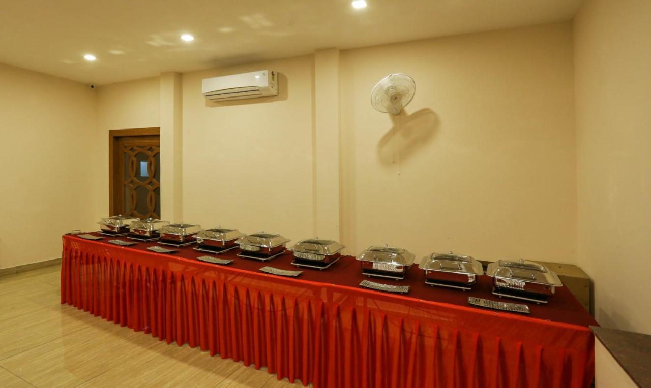 Treebo Blessing Bells Hotel Dehradun Ngoại thất bức ảnh